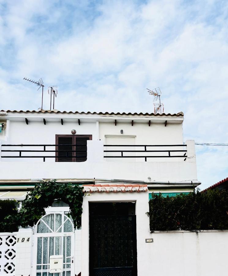 Apartmán Sunny Bungalow Near The Sea And Petanque Field Torrevieja Exteriér fotografie